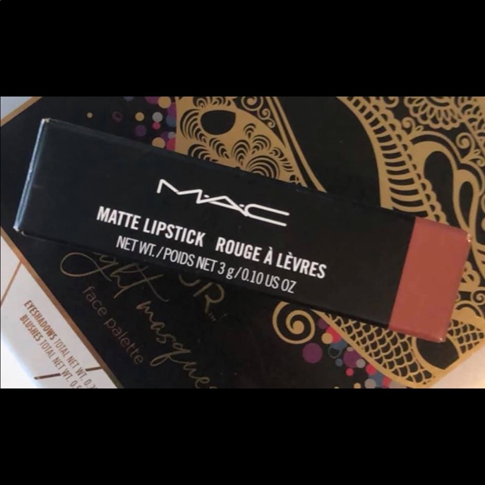 Mac lipstick in kinda sexy